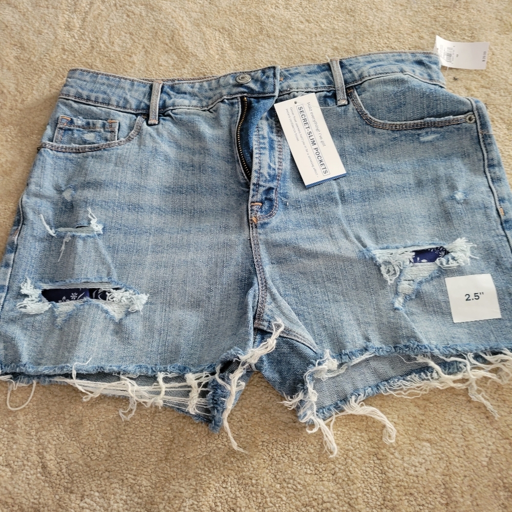 Old navy high rise NWT size 10 shorts